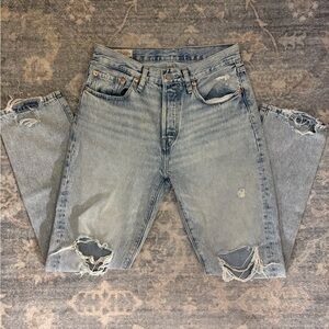 Levi’s Women's Light Blue Distressed Straight Leg Jeans